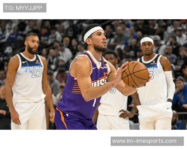 布克谈新赛季期待与责任感受领袖角色的重要性与挑战 布克谈新赛季期待与责任感受领袖角色的重要性与挑战