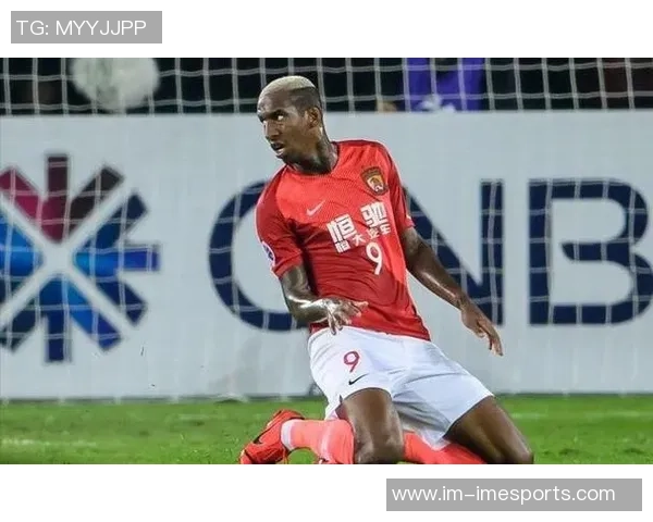 阿莱格里希望留住奇克斯基拉透露拉齐奥与贝西克塔斯有意引进 阿莱格里希望留住奇克斯基拉透露拉齐奥与贝西克塔斯有意引进